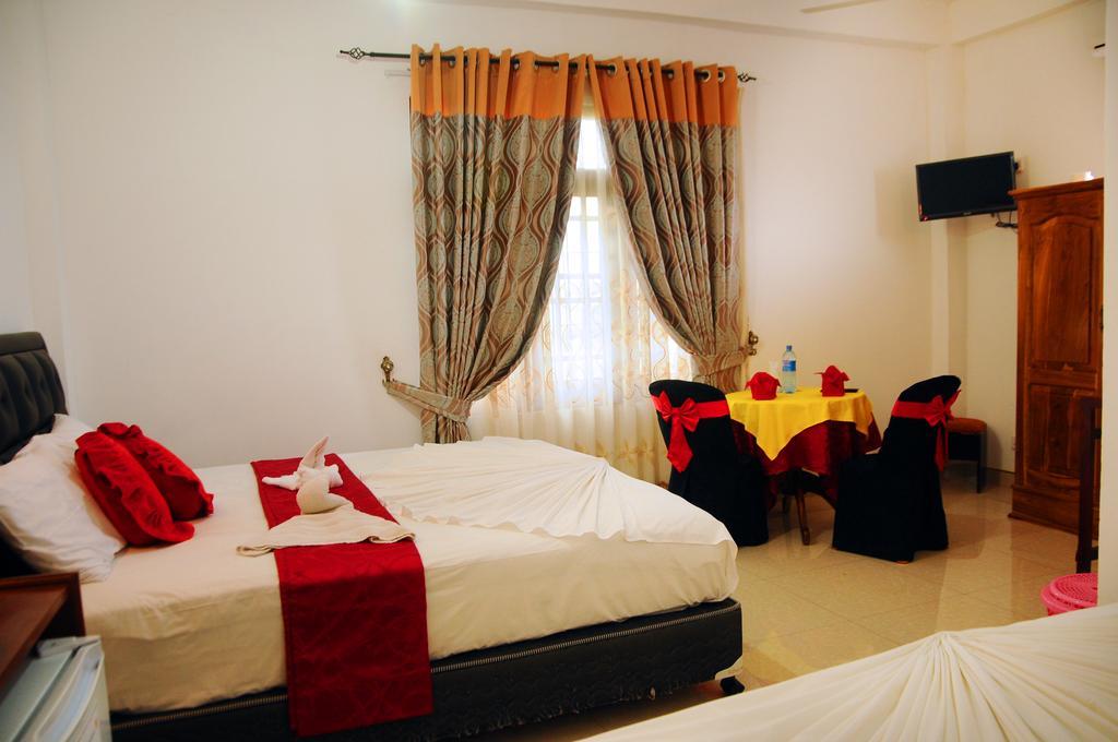 Happy Leoni Hotel 아누라다푸라 외부 사진